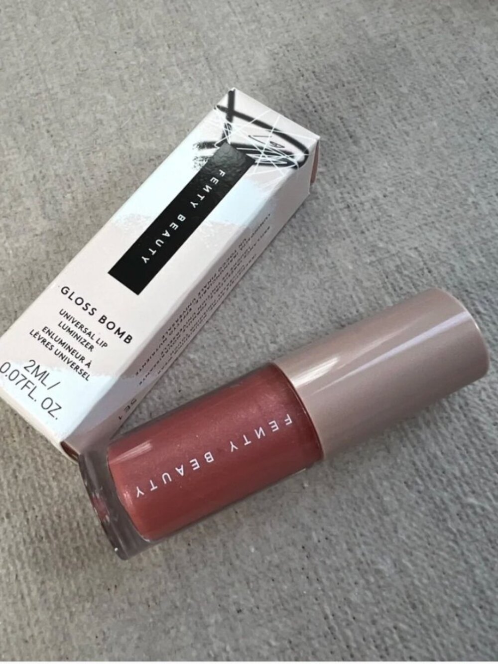 ❤️3 for $25❤️ FENTY BEAUTY by Rihanna Gloss Bomb Universal Lip mini in Fu$$y